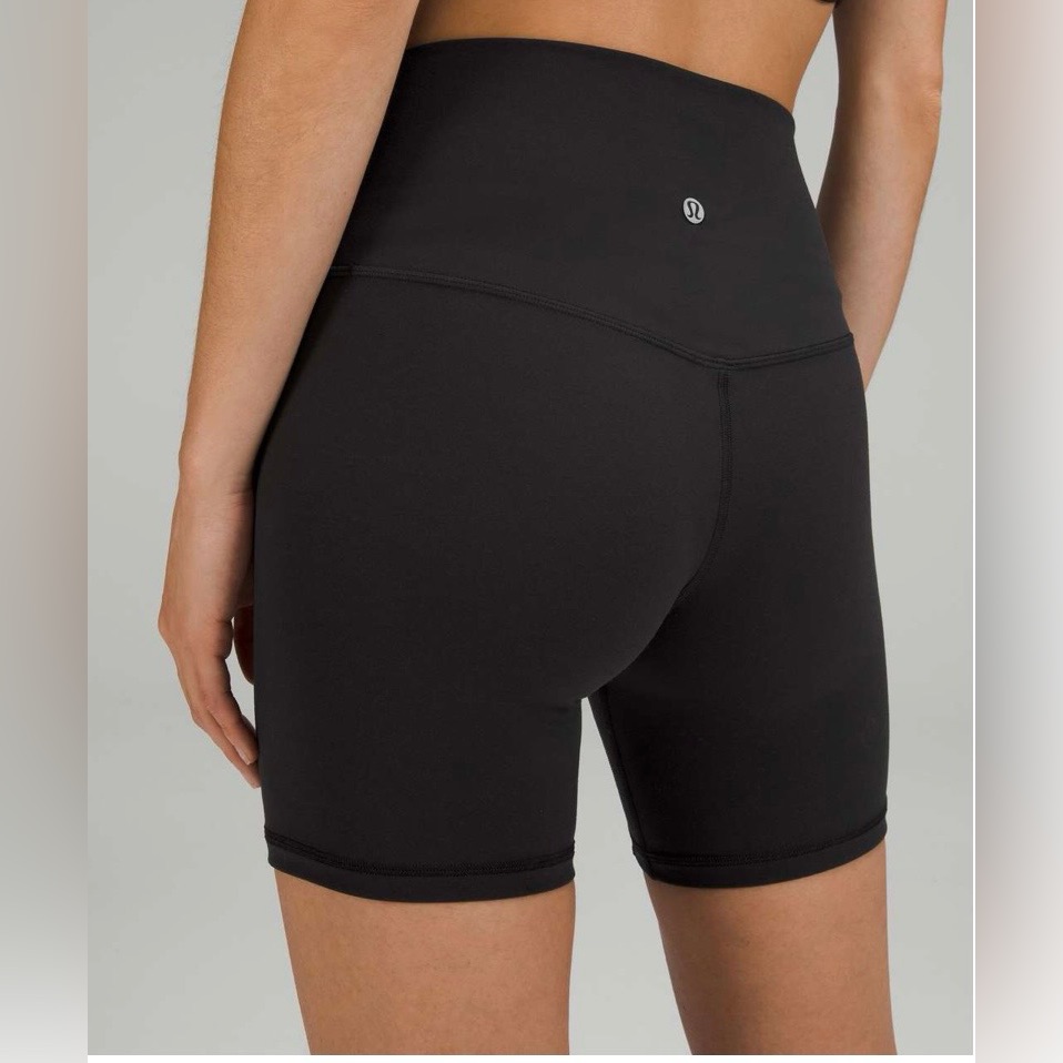 Women’s Lululemon Align High-Rise Short 6" Size 2 Black W7cu9s